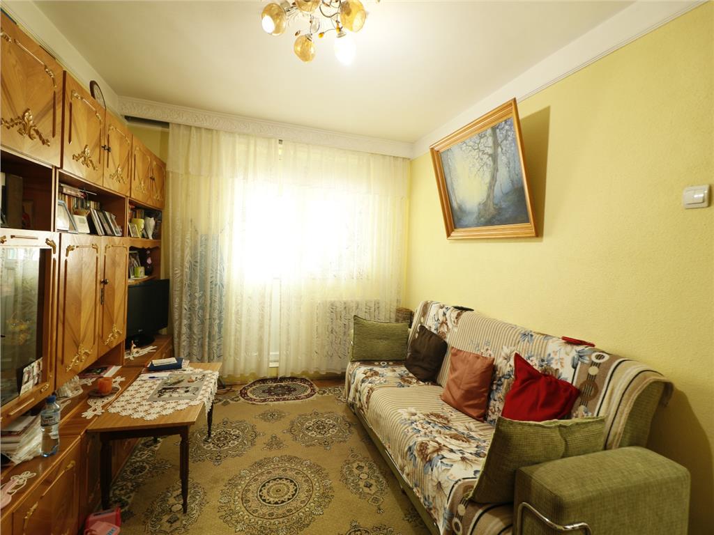 Apartament 2 camere, decomandat, suprafata 38mp, zona Tatarasi