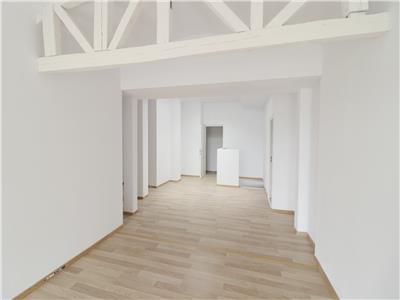 Casa cu arhitectura deosebita in Pacurari