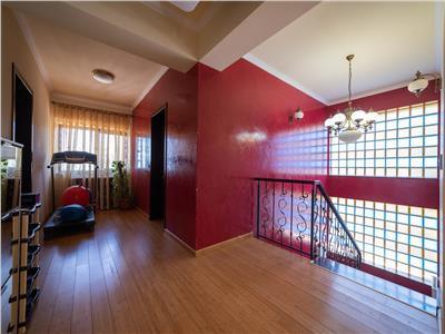 Casa deosebita, 265 MP + anexa cu sauna 80mp, Bucium  Shamrock Inn