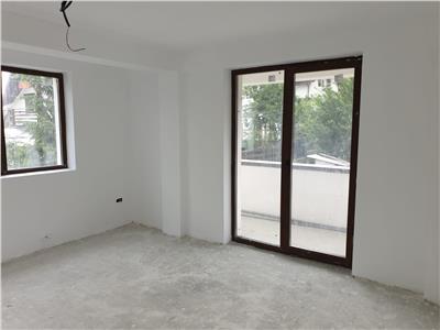 Ap 4 camere la vila, 95 mp, Podul de Fier  Sc. Spectrum