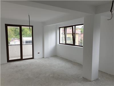 Ap 4 camere la vila, 95 mp, Podul de Fier  Sc. Spectrum