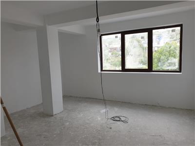 Ap 4 camere la vila, 95 mp, Podul de Fier  Sc. Spectrum
