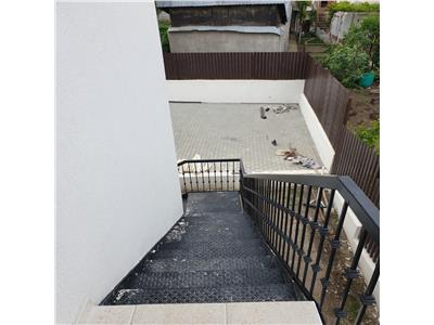 Ap 4 camere la vila, 95 mp, Podul de Fier  Sc. Spectrum