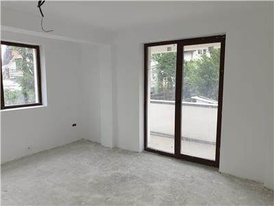 Vila S+P+1E+M, suprafata 319mp, zona Podul de Fier