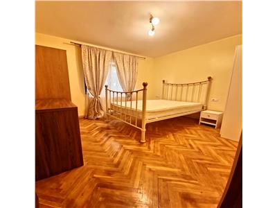 Apartament 4 camere, suprafata 81,85mp, decomandat, zona Tg. Cucu