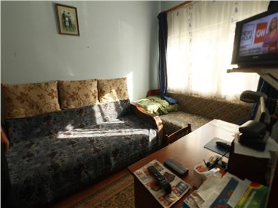 Teren cu casa de vanzare, suprafata 173mp, zona Sararie  Copou