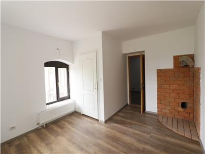 Casa deosebita, pretabila comercialbirouri, 470 MP, Pacurari  Petru Poni