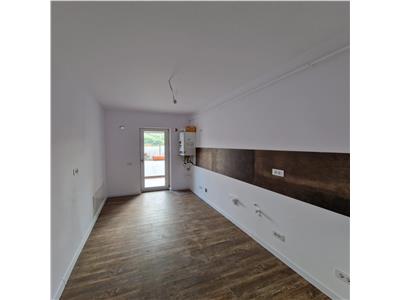 Mutare imediata! Apartament 3 camere 89 mp cu vedere la lac  cu gradina si loc de parcare