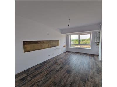 Mutare imediata! Apartament 1 camera 44.7 mp cu vedere la lac gradina si loc de parcare incluse