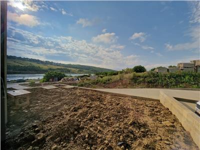 Mutare imediata! Apartament 1 camera 44.7 mp cu vedere la lac gradina si loc de parcare incluse