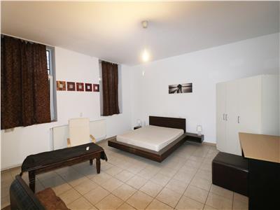 Apartament 2 camere, Ultracentral, in spate la UMF!