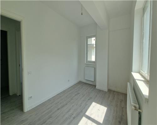 Apartament cu 3 camere D,2 bai, bloc nou, Poitiers Continental, et.3