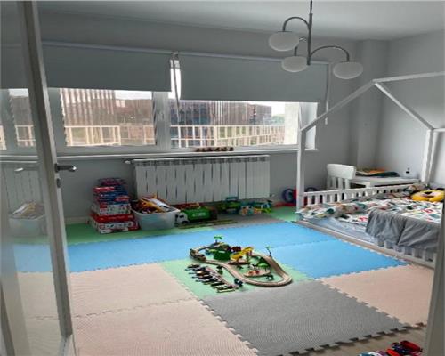 Apartament 3 camere renovat, zona Palas Splai Bahlui