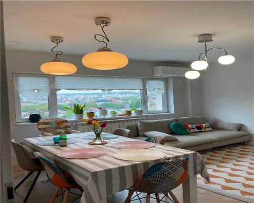 Apartament 3 camere renovat, zona Palas Splai Bahlui