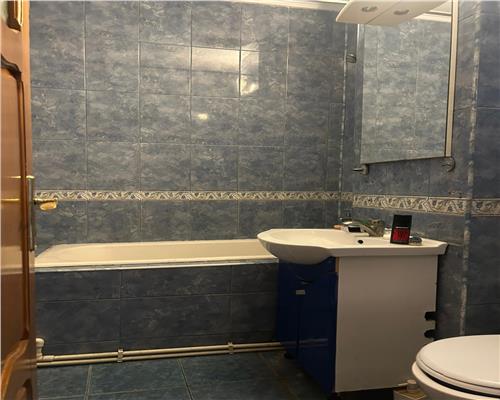 Apartament cu 2 camere, Bd. Stefan cel Mare, etaj 1, liber