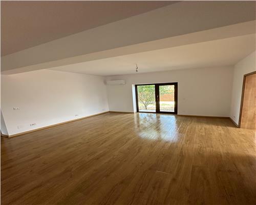Casa Premium, plan parter, Aroneanu.