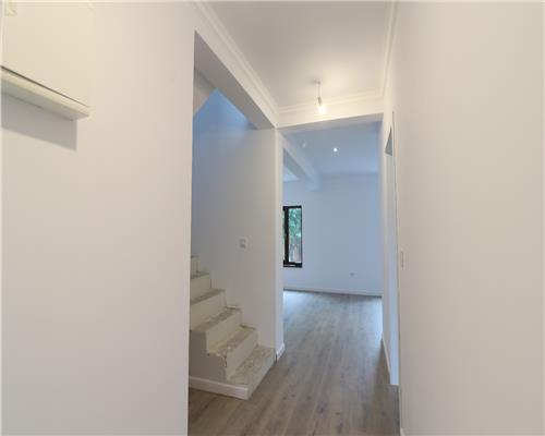 Vila superba, pozitie excelenta, zona Valea Lupului