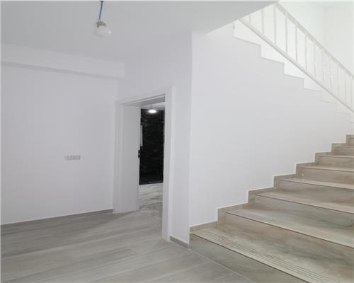 Casa tip insiruita cu 4 camere si terasa, intabulata, zona Valea Lupului.