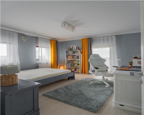 Vila superba de vanzare in zona Bucium