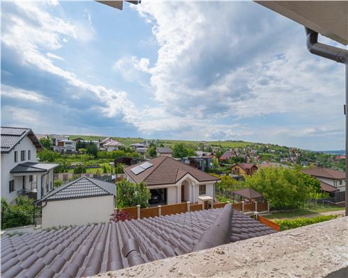 Vila superba de vanzare in zona Bucium