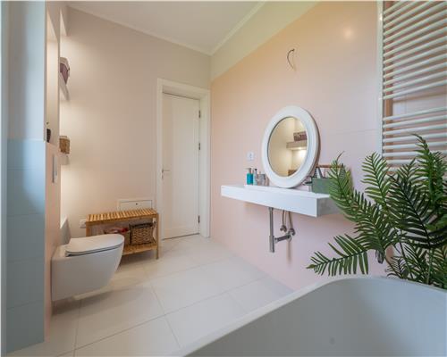 Vila superba de vanzare in zona Bucium