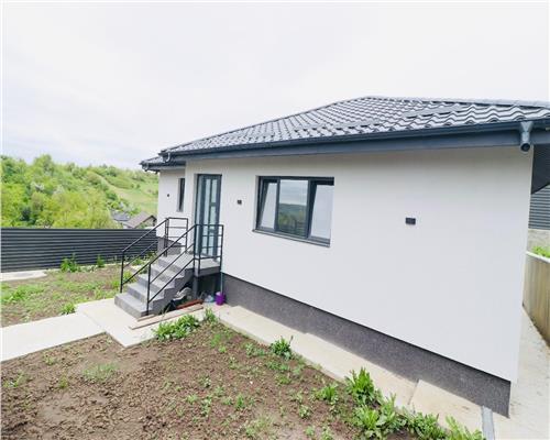 Casa plan parter, 4 camere, intabulata, Valea Lupului
