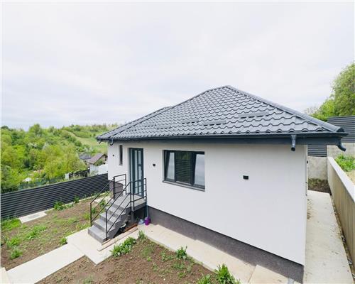 Casa plan parter, 4 camere, intabulata, Valea Lupului