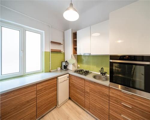 Apartament spatios cu 3 camere |Zona UltraCentrala