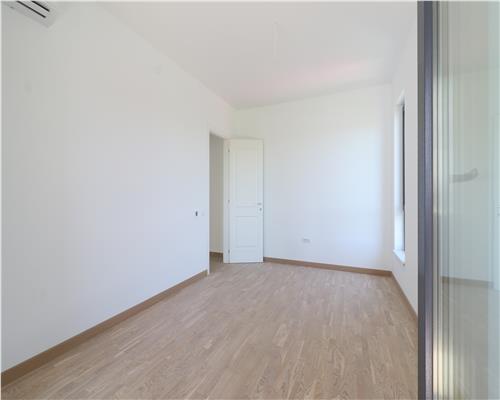Apartament cu 2 camere decomandate, intabulat, Pacurari, etaj intermediar
