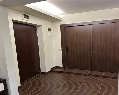 Apartament in Piata Unirii, etaj 3, renovat