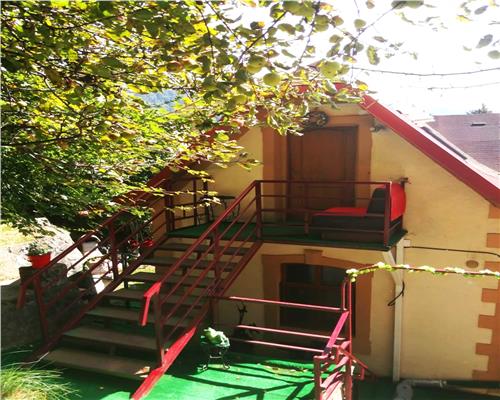 Vila superba de vanzare| UltraCentral Sinaia|