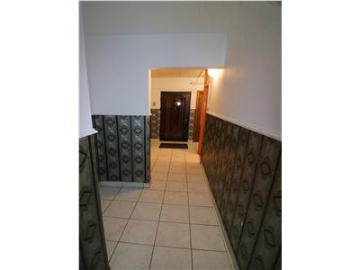 Apartament de 3 camere decomandat, 75mp, Nicolina Rond Vechi