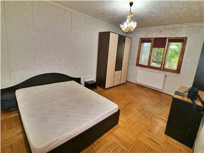 Apartament de 3 camere decomandat, 75mp, Nicolina Rond Vechi