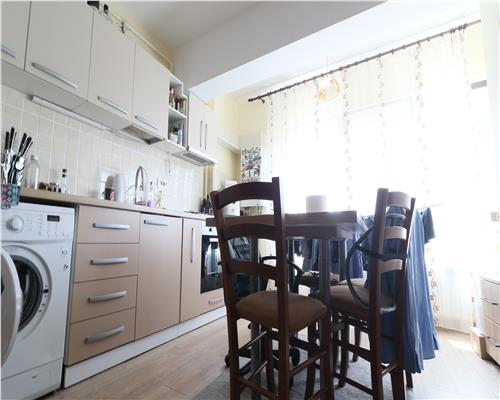 Apartament de 2 camere, Newton Tatarasi, Loc de parcare, etaj 4