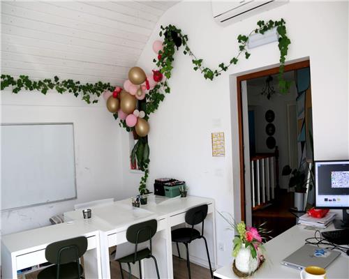 Casa deosebita in Breazu, zona verde, linistita, aproape de oras