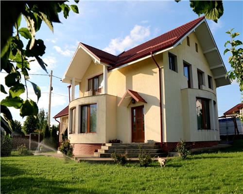 Casa deosebita in Breazu, zona verde, linistita, aproape de oras