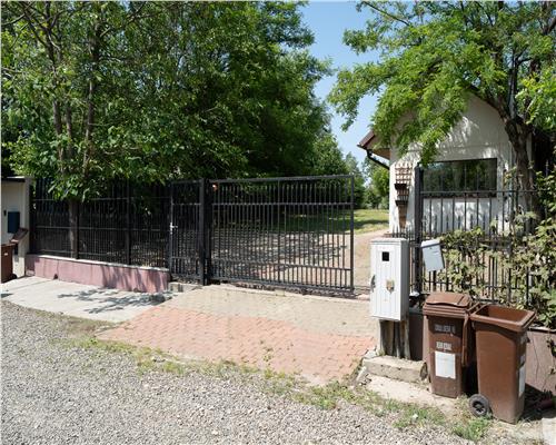 Proprietate unicat  Casa tip DOM ,cu  acces direct la lac, zona Dorobanti, Iasi.