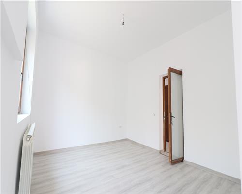 Apartament de 5 camere la casa, Bulevardul Independentei