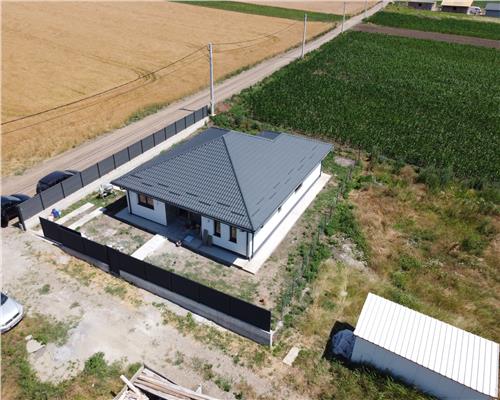 Casa plan parter de vanzare in Holboca 4 camere, 500 mp teren .
