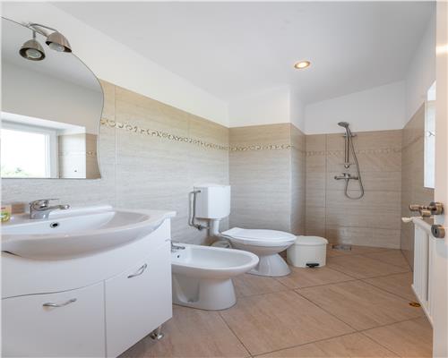 Vila Roma, I.C. Bratianu, Locuinta eleganta cu disponibilitate imediata