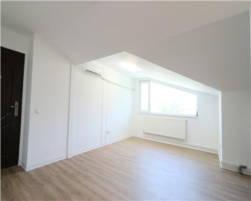 Apartament 3 camere Strada Luminii