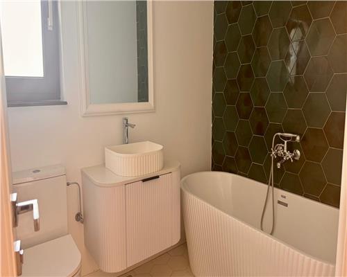 Casa tip duplex cu panorama superba asupra lacului Rediu