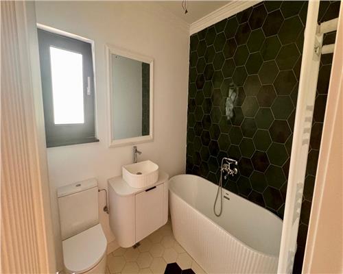 Casa tip duplex cu panorama superba asupra lacului Rediu