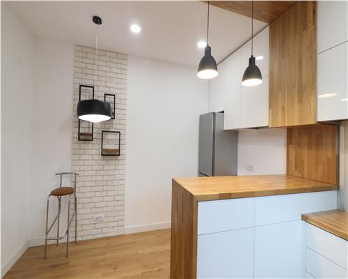 Apartament cu curte, Cantemir, Premium