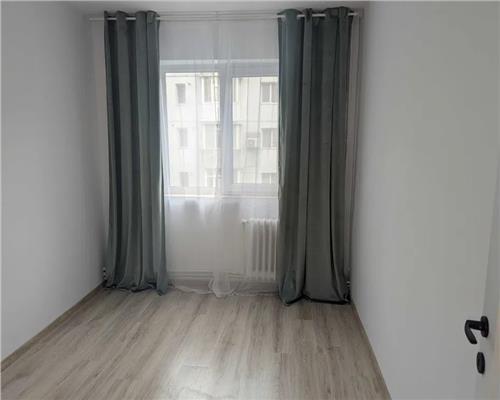 Apartament 3 camere ZIMBRU etajul 2
