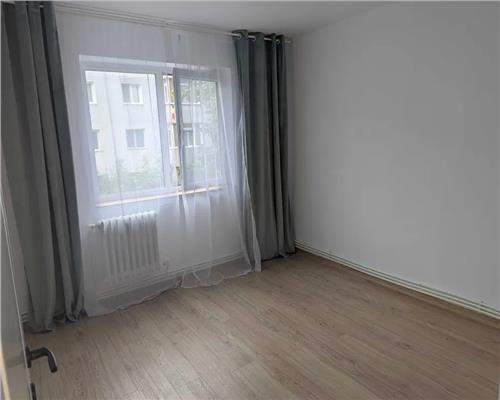 Apartament 3 camere ZIMBRU etajul 2