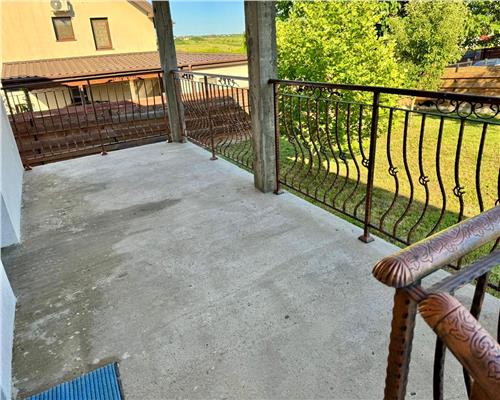 Casa individuala de vanzare in Valea Lupului, zona linistita, acces facil