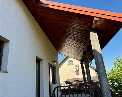 Casa individuala de vanzare in Valea Lupului, zona linistita, acces facil