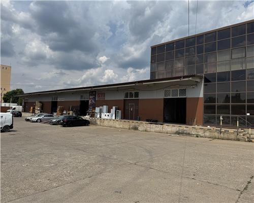 Hala industriala de vanzare – 2500 mp construiti, teren 5000 mp – zona cu acces TIR, utilitati complete