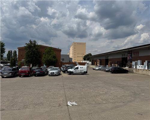 Hala industriala de vanzare – 2500 mp construiti, teren 5000 mp – zona cu acces TIR, utilitati complete